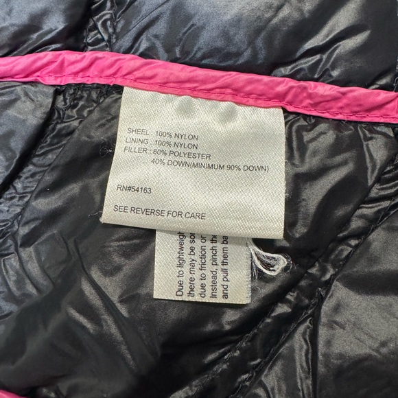 Calvin Klein Lightweight Black Puffer Jacket Size Small - Picture 9 of 9